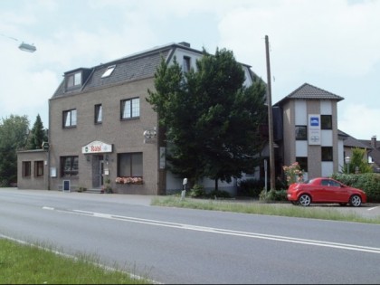 照片:  R&amp;uuml;hl